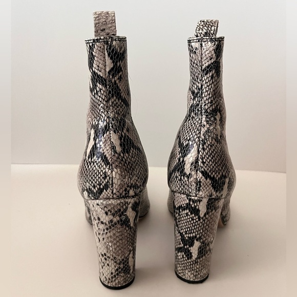 Tony Bianco size 8.5 snake print boot - Picture 4 of 4